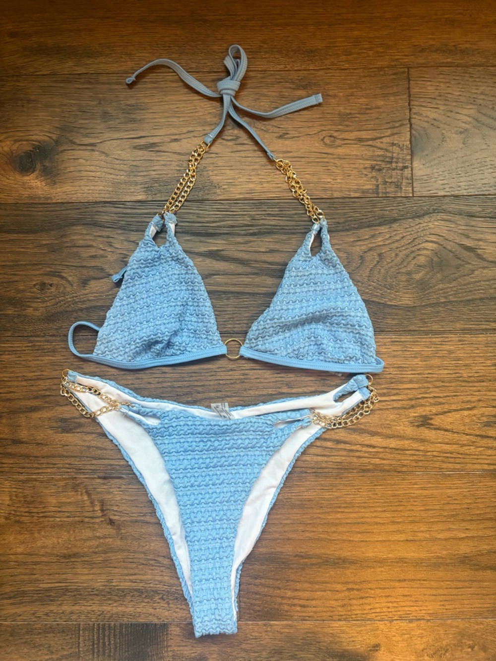 Light Blue Textured Bikini Set Medium Gold Chain Detail Triangle Top never worn